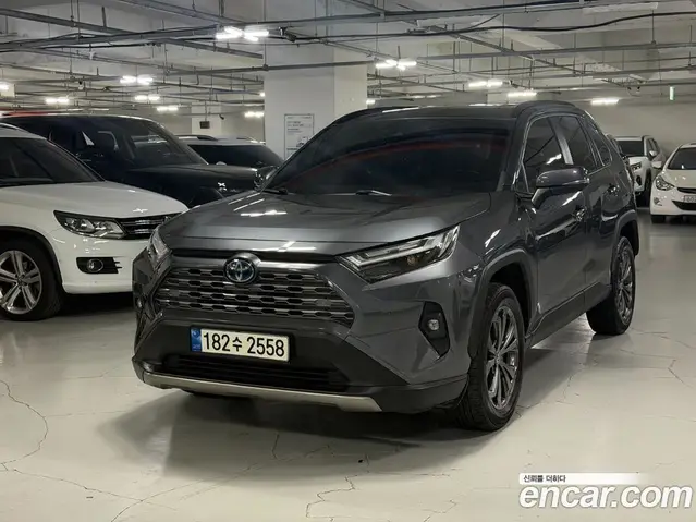Toyota RAV4, 2022, 54 700 км Toyota RAV4, 2022, 54 700 км