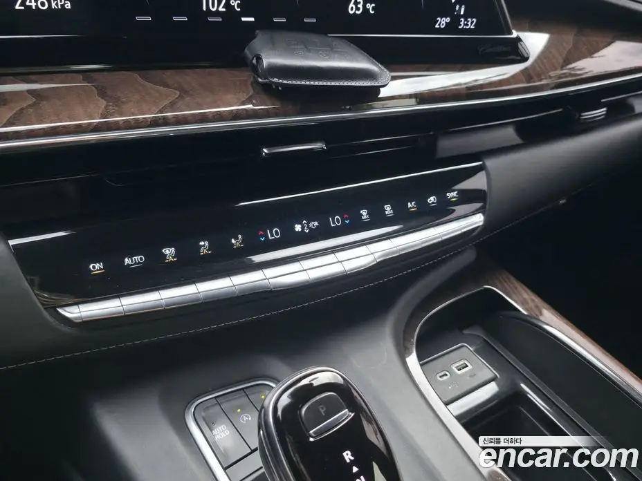 Cadillac Escalade 2021 6.2 АКПП, фото 13