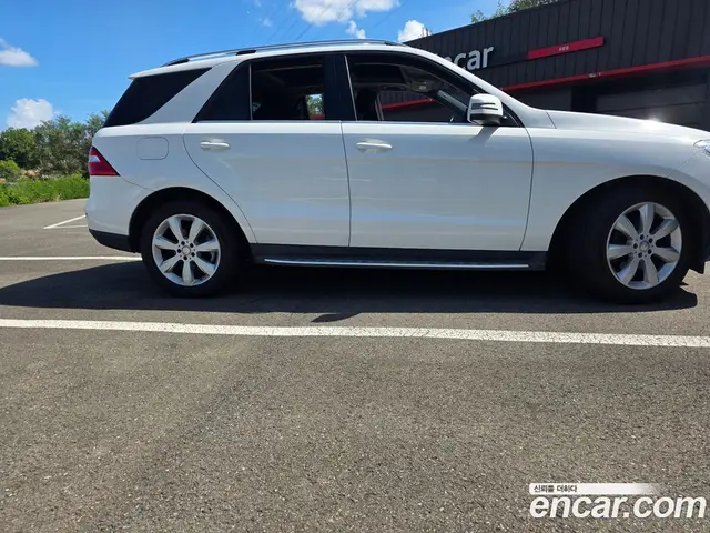 Mercedes-Benz M-Class 2015 2.1 АКПП, миниатюра 3 Mercedes-Benz M-Class 2015 2.1 АКПП, миниатюра 3