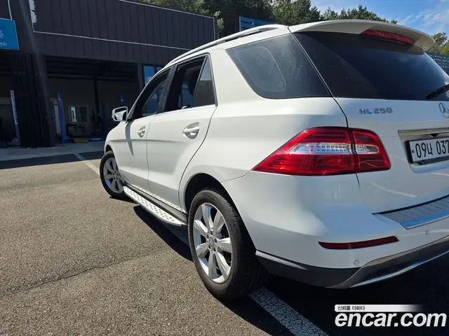 Mercedes-Benz M-Class 2015 2.1 АКПП, миниатюра 7 Mercedes-Benz M-Class 2015 2.1 АКПП, миниатюра 7