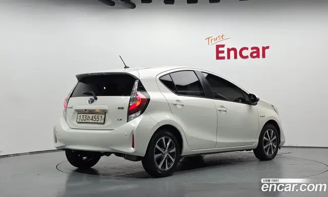 Toyota Prius, 2019, 49 131 км Toyota Prius, 2019, 49 131 км