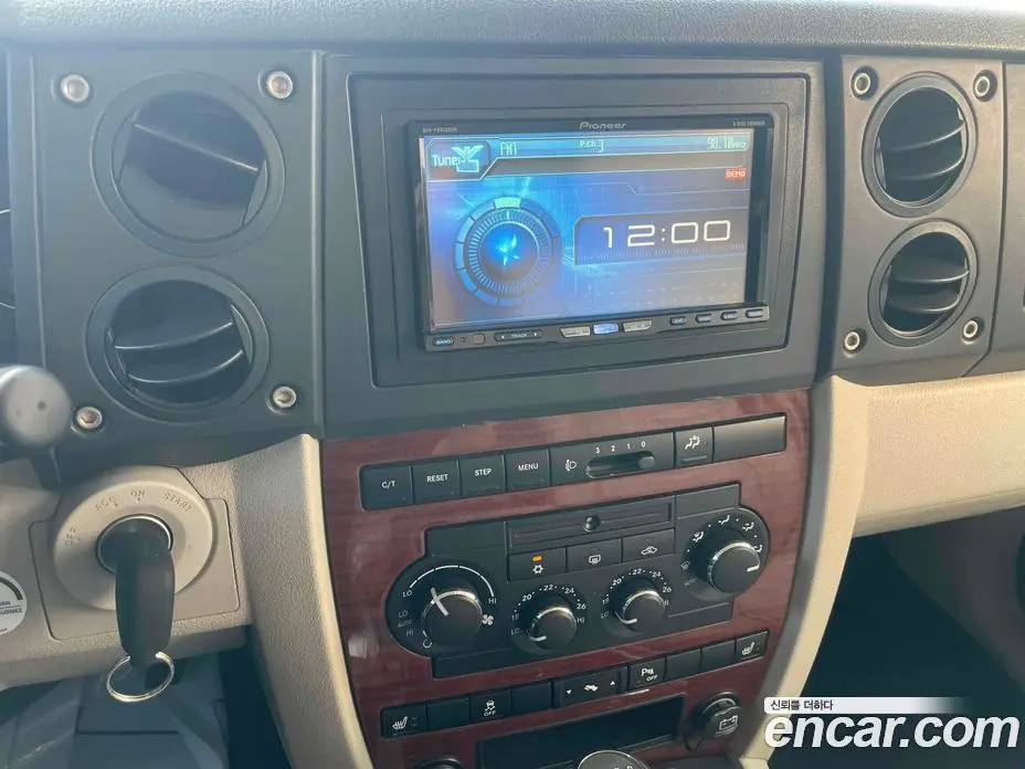 Jeep Commander 2007 3.0 АКПП, фото 17