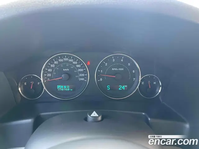 Jeep Commander 2007 3.0 АКПП, миниатюра 7