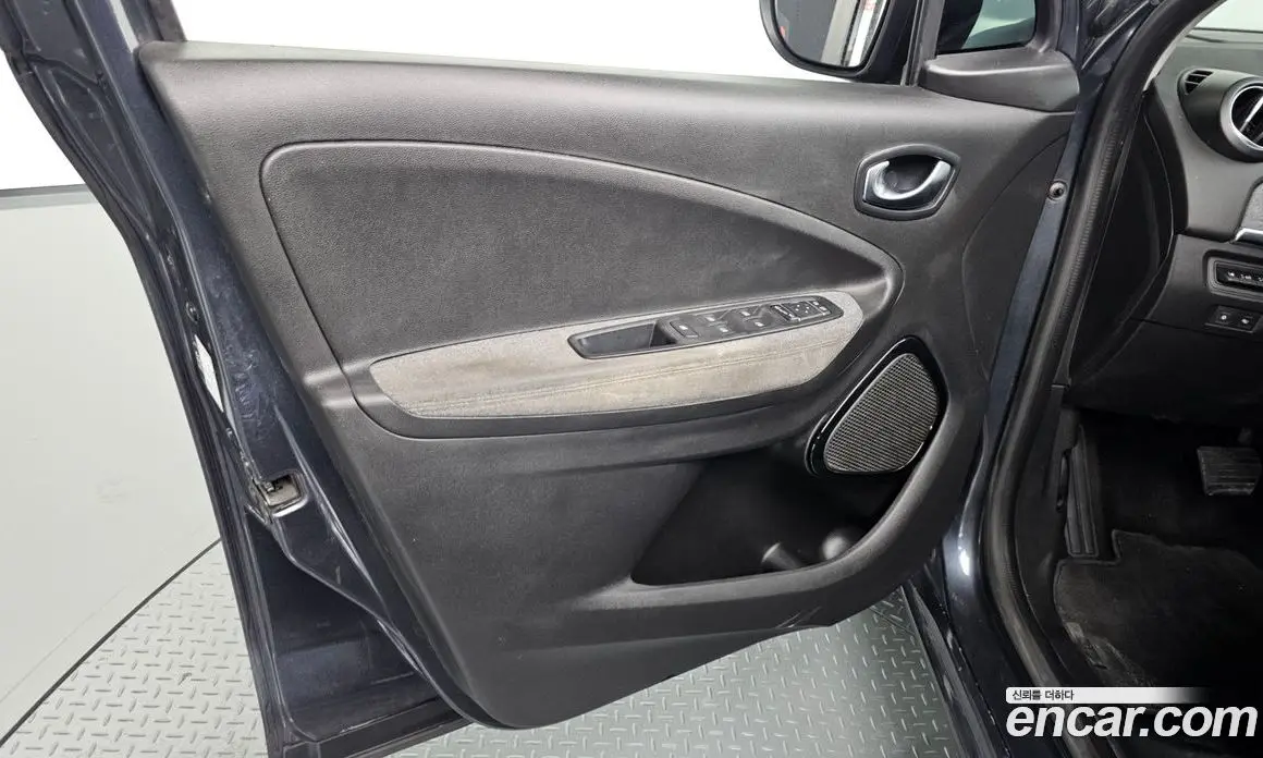 Renault (Samsung) Zoe 2021 0.2 АКПП, фото 13
