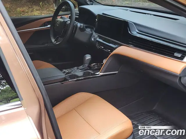 Toyota Camry 2025 2.5 АКПП, миниатюра 7