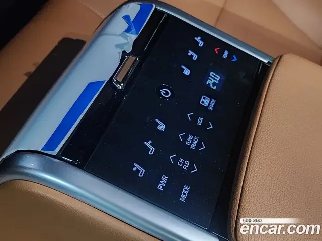 Toyota Camry 2025 2.5 АКПП, миниатюра 9