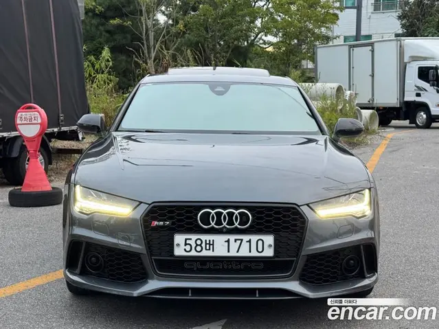 Audi RS7 2016 4.0 АКПП, миниатюра 3
