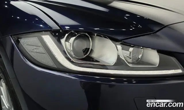 Jaguar F-Pace 2018 2.0 АКПП, миниатюра 8 Jaguar F-Pace 2018 2.0 АКПП, миниатюра 8