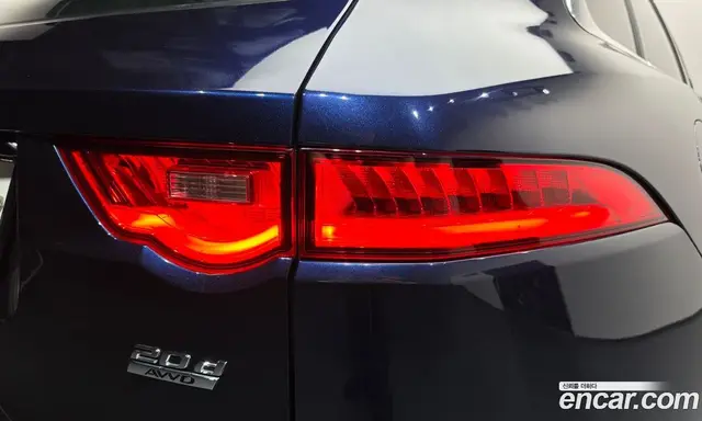 Jaguar F-Pace 2018 2.0 АКПП, миниатюра 9 Jaguar F-Pace 2018 2.0 АКПП, миниатюра 9