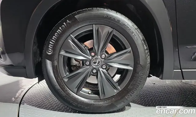 Lexus UX 2019 2.0 АКПП, миниатюра 5 Lexus UX 2019 2.0 АКПП, миниатюра 5