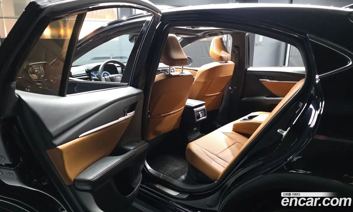 Toyota Camry 2025 2.5 АКПП, фото 16