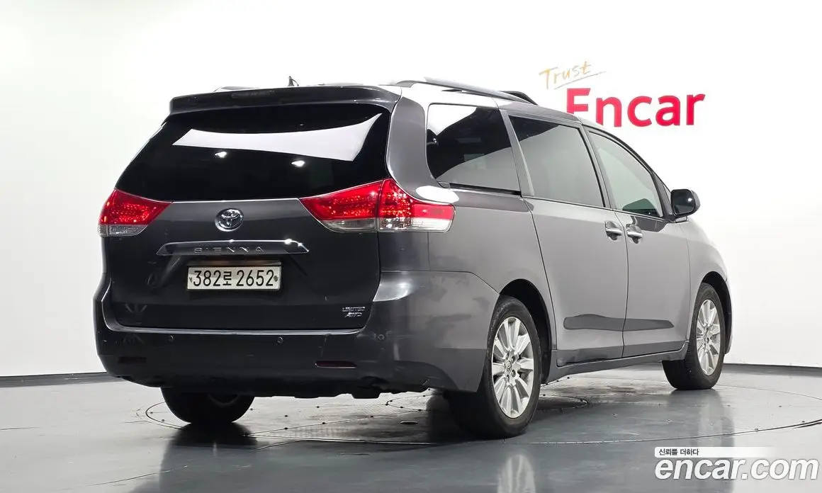 Toyota Sienna 2014 3.5 АКПП, фото 2 Toyota Sienna 2014 3.5 АКПП, фото 2