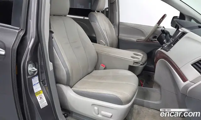 Toyota Sienna 2014 3.5 АКПП, миниатюра 11 Toyota Sienna 2014 3.5 АКПП, миниатюра 11