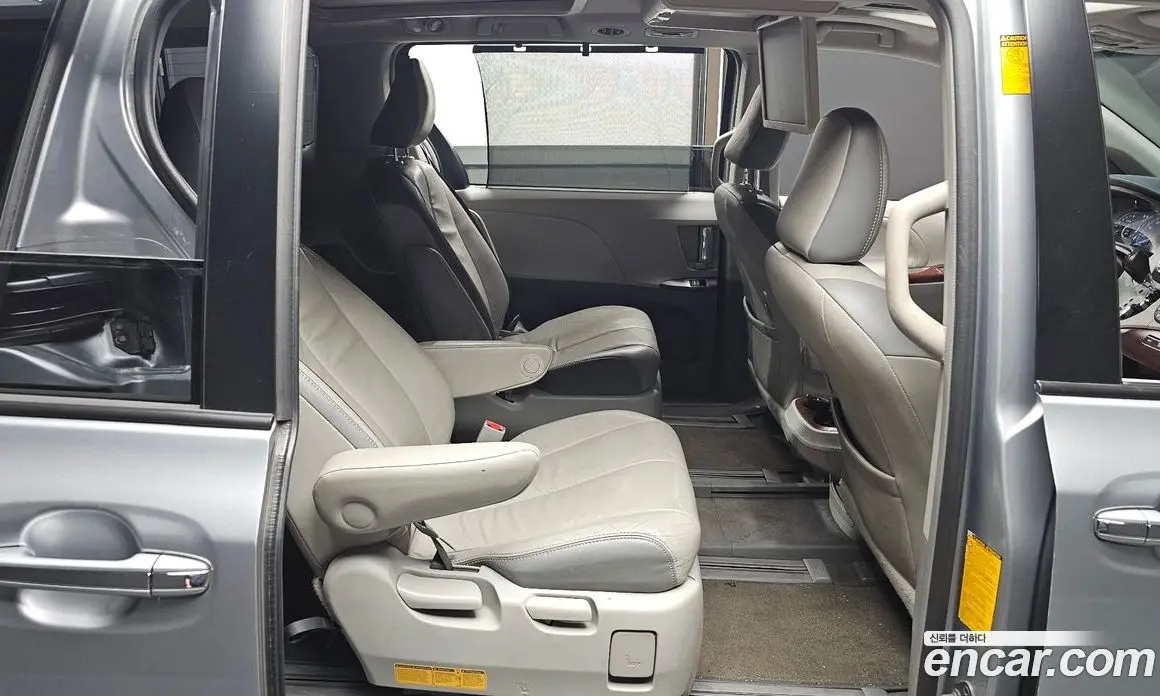 Toyota Sienna 2014 3.5 АКПП, фото 11 Toyota Sienna 2014 3.5 АКПП, фото 11