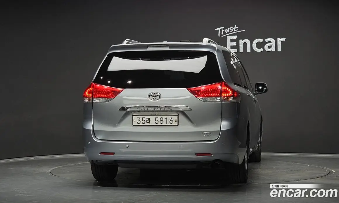 Toyota Sienna 2014 3.5 АКПП, фото 4 Toyota Sienna 2014 3.5 АКПП, фото 4