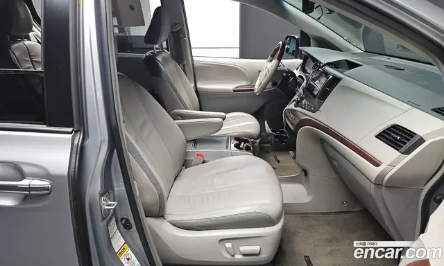 Toyota Sienna 2014 3.5 АКПП, миниатюра 10 Toyota Sienna 2014 3.5 АКПП, миниатюра 10
