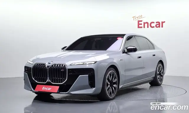 BMW i7, 2023, 49 798 км