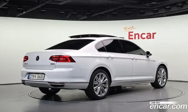 Volkswagen Passat 2018 2.0 АКПП, миниатюра 2 Volkswagen Passat 2018 2.0 АКПП, миниатюра 2