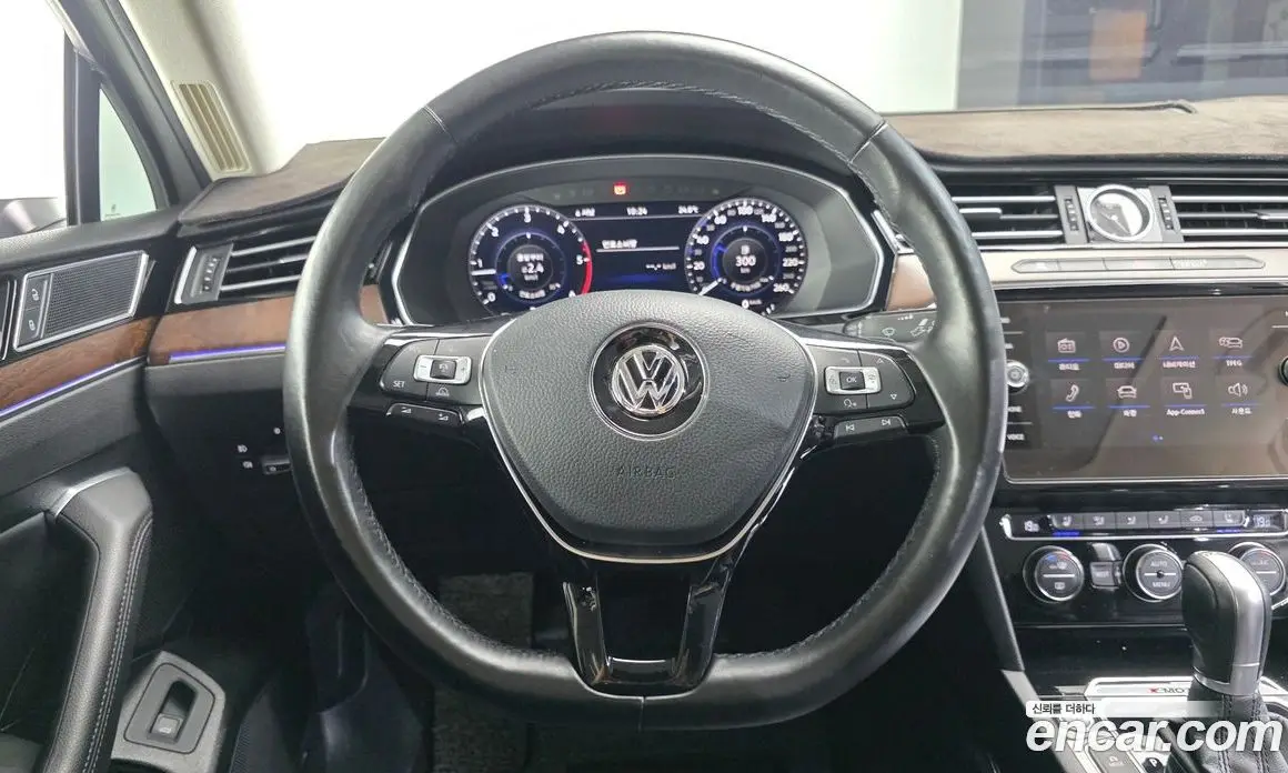 Volkswagen Passat 2018 2.0 АКПП, фото 13 Volkswagen Passat 2018 2.0 АКПП, фото 13