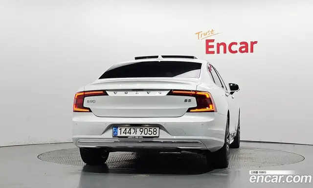 Volvo S90 2023 2.0 АКПП, миниатюра 4
