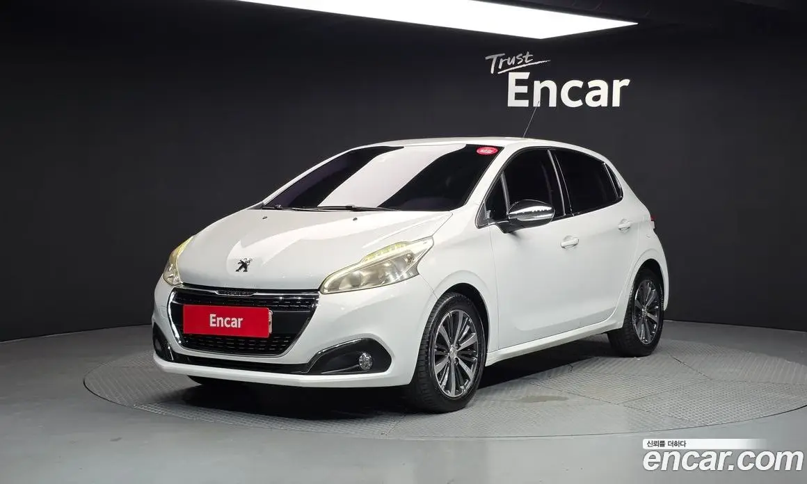 Peugeot 208 2016 1.6 АКПП, фото 1 Peugeot 208 2016 1.6 АКПП, фото 1