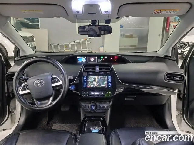 Toyota Prius 2017 1.8 АКПП, миниатюра 7