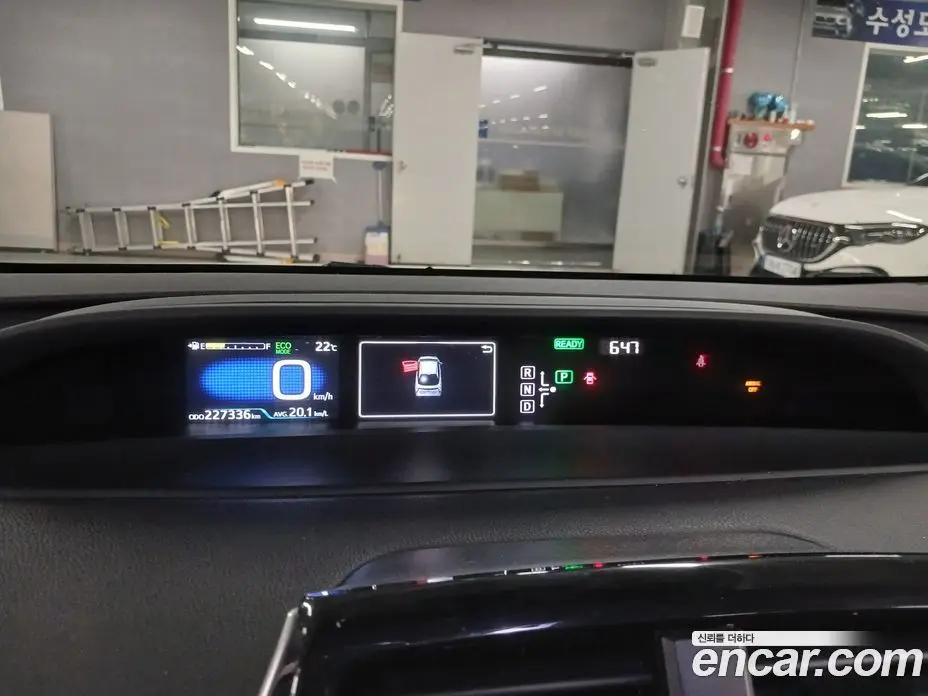 Toyota Prius 2017 1.8 АКПП, фото 8