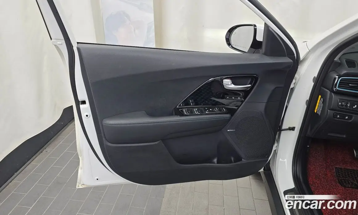 Kia Niro 2019 0.2 АКПП, фото 14 Kia Niro 2019 0.2 АКПП, фото 14