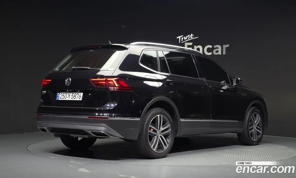 Volkswagen Tiguan 2018 2.0 АКПП, фото 2 Volkswagen Tiguan 2018 2.0 АКПП, фото 2