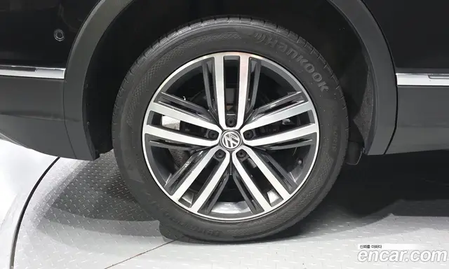 Volkswagen Tiguan 2018 2.0 АКПП, миниатюра 5 Volkswagen Tiguan 2018 2.0 АКПП, миниатюра 5