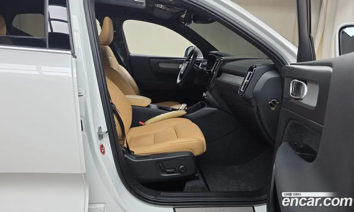 Volvo XC40 2021 2.0 АКПП, фото 16