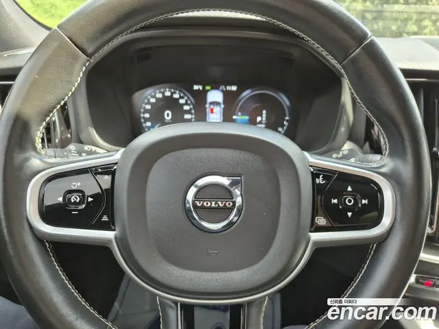 Volvo XC60 2021 2.0 АКПП, миниатюра 8