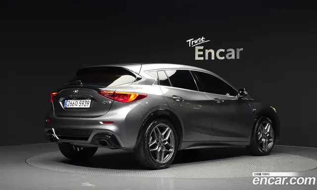 Infiniti Q30, 2017, 154 179 км