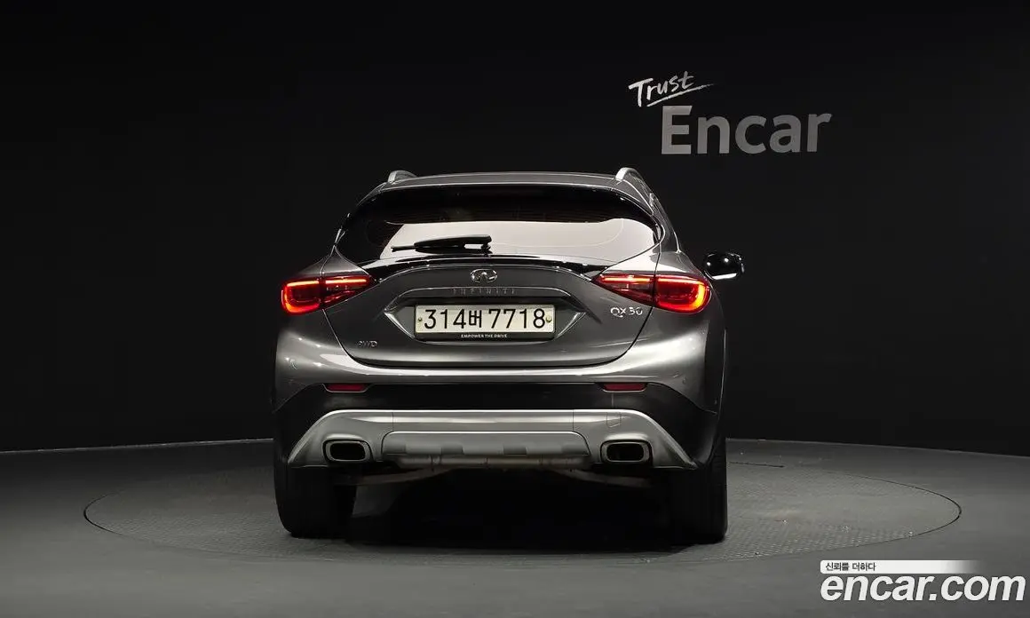 Infiniti QX30 2019 2.0 АКПП, фото 3