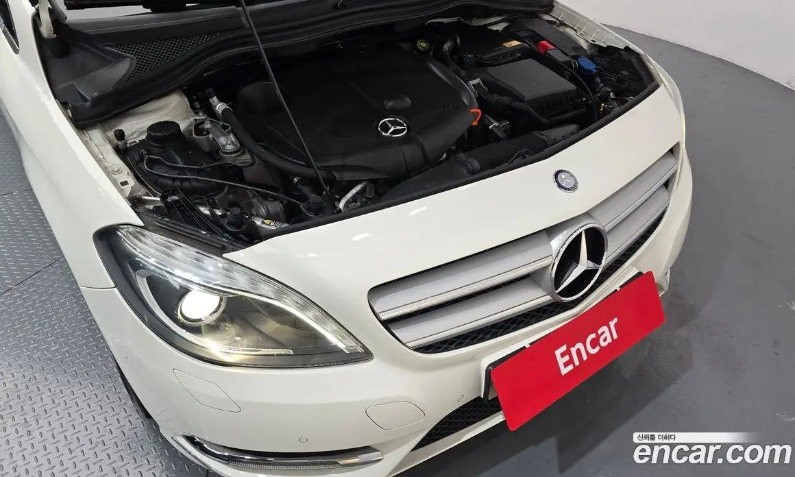 Mercedes-Benz B-Class 2013 1.8 АКПП, фото 6