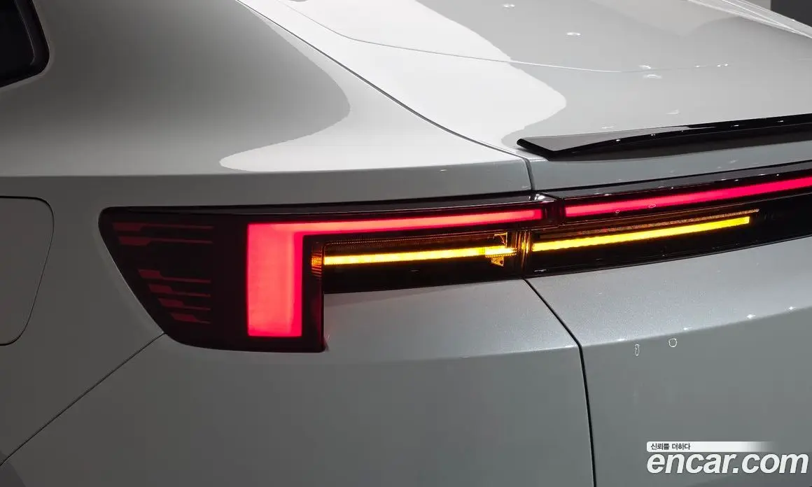 Polestar 4 2025 0.2 АКПП, фото 8
