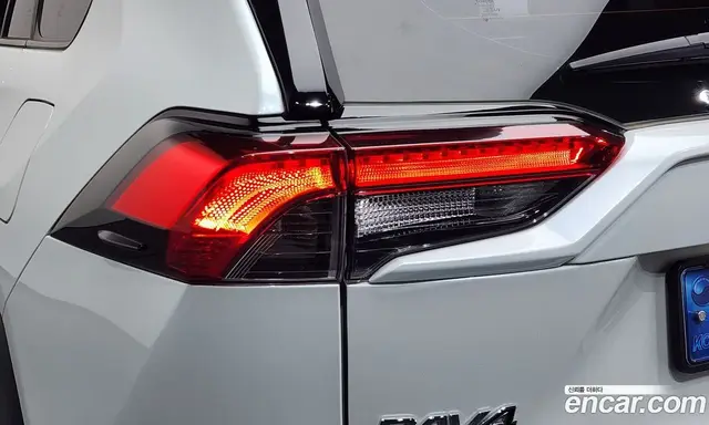Toyota RAV4 2024 2.5 АКПП, миниатюра 9