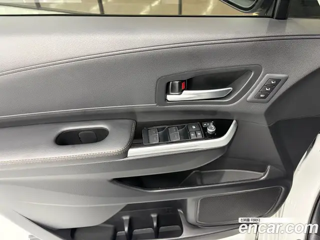 Toyota Sienna 2025 2.5 вариатор, миниатюра 11 Toyota Sienna 2025 2.5 вариатор, миниатюра 11