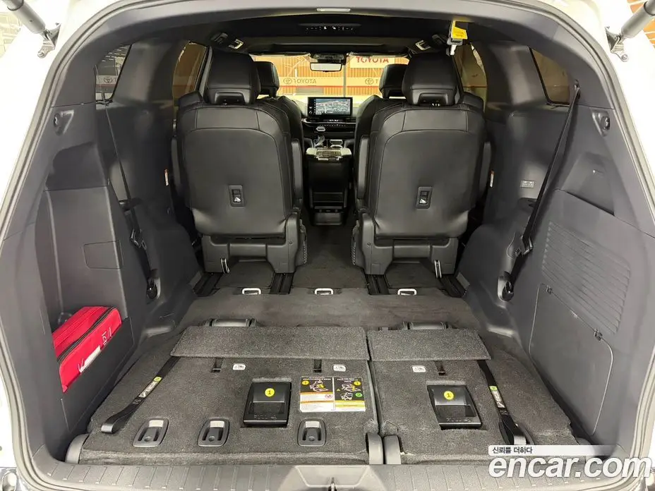 Toyota Sienna 2025 2.5 вариатор, фото 17 Toyota Sienna 2025 2.5 вариатор, фото 17
