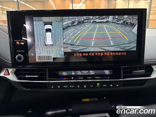 Toyota Sienna 2025 2.5 вариатор, миниатюра 9 Toyota Sienna 2025 2.5 вариатор, миниатюра 9