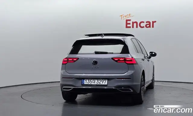 Volkswagen Golf 2023 2.0 АКПП, миниатюра 3