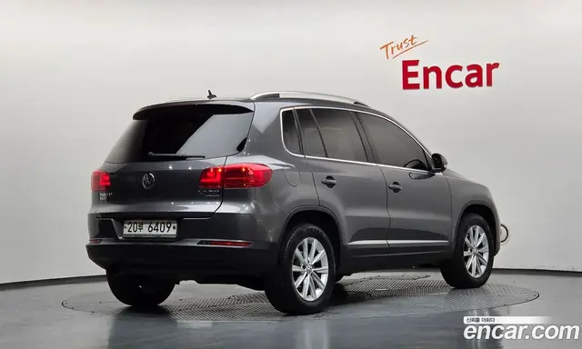 Volkswagen Tiguan 2012 2.0 АКПП, миниатюра 2