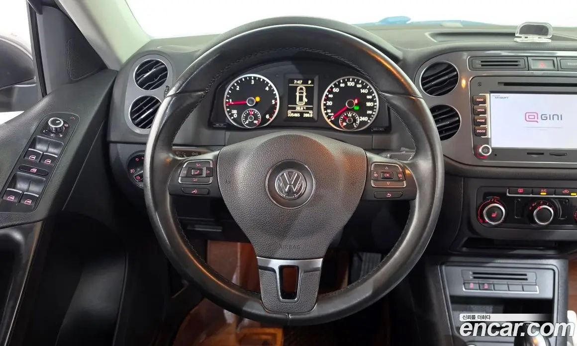 Volkswagen Tiguan 2012 2.0 АКПП, фото 13