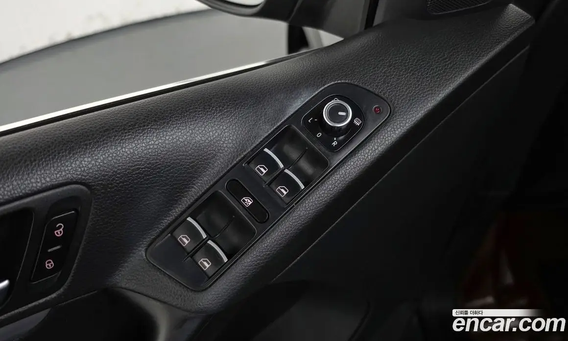 Volkswagen Tiguan 2012 2.0 АКПП, фото 15