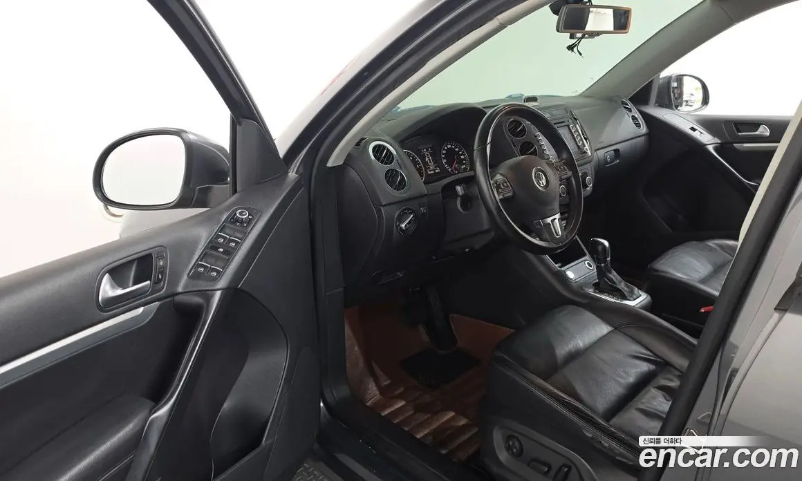 Volkswagen Tiguan 2012 2.0 АКПП, фото 10