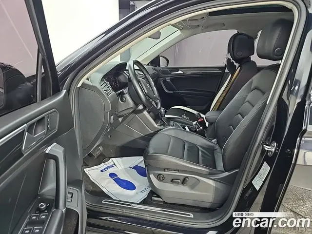 Volkswagen Tiguan 2020 2.0 АКПП, миниатюра 11 Volkswagen Tiguan 2020 2.0 АКПП, миниатюра 11