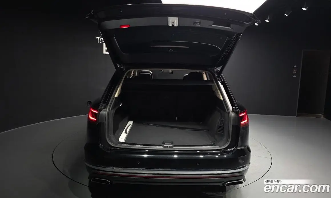 Volkswagen Touareg 2023 3.0 АКПП, фото 20