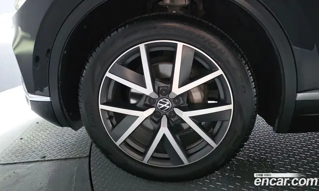 Volkswagen Touareg 2023 3.0 АКПП, миниатюра 5