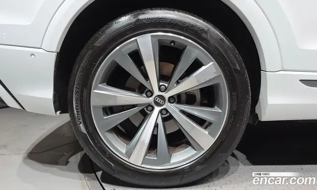 Audi Q8 2021 3.0 АКПП, миниатюра 5