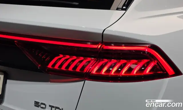 Audi Q8 2021 3.0 АКПП, миниатюра 9